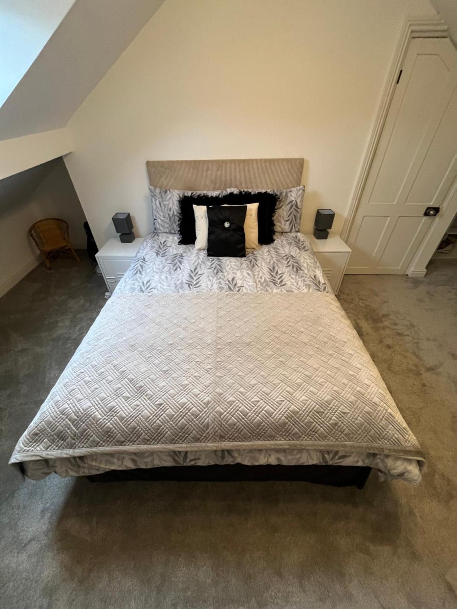 Wolf Hollow, Sleeps 4 Plus 2, Buxton Town Centre 外观 照片